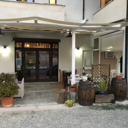La Timpa Del Cucco Bed & Breakfast Roccagloriosa